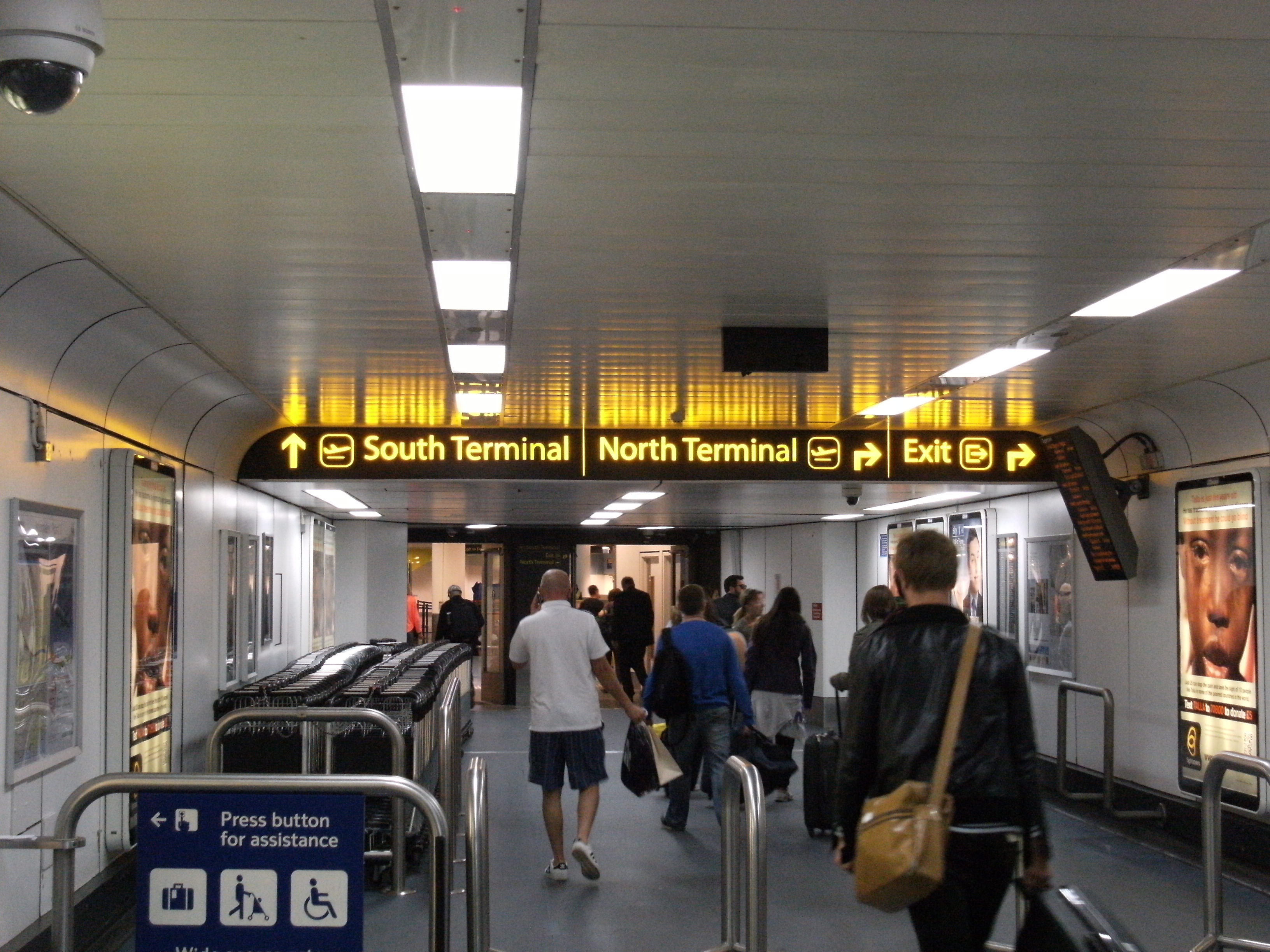 Luton Airport Terminal guide Check In Desks Time Arrival Meeting Points